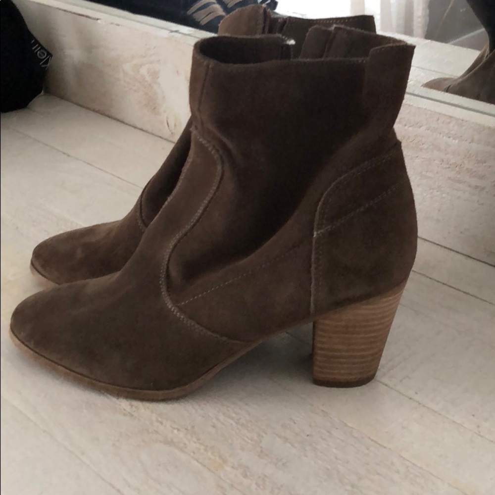 Vince Camuto ankle boots